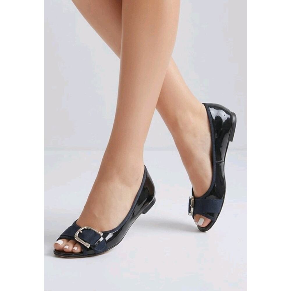 Women's Michael Kors Seaport Patent Leather Open Toe Black Flats Size 5.5